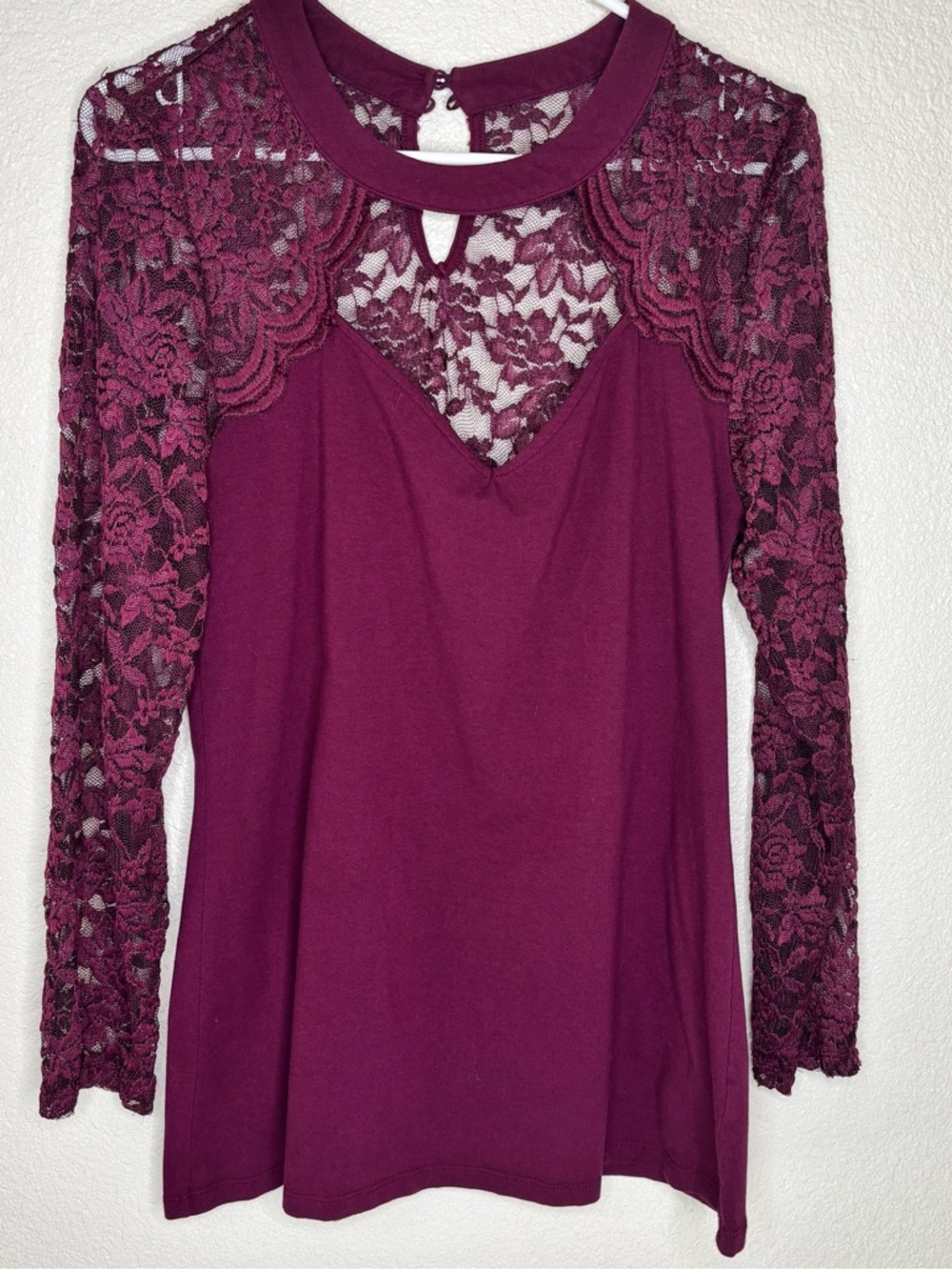 Torrid Foxy Choker Neck Lace Sleeve Women's  Top - Burgundy Sz 1/14-16
